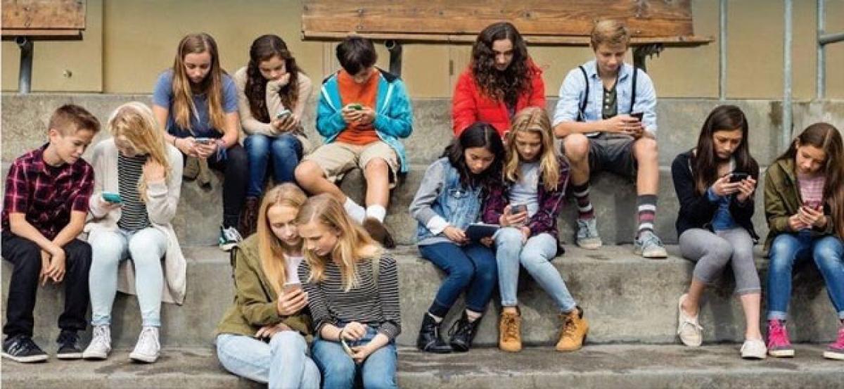 Apple urged to shield kids from iPhone addiction