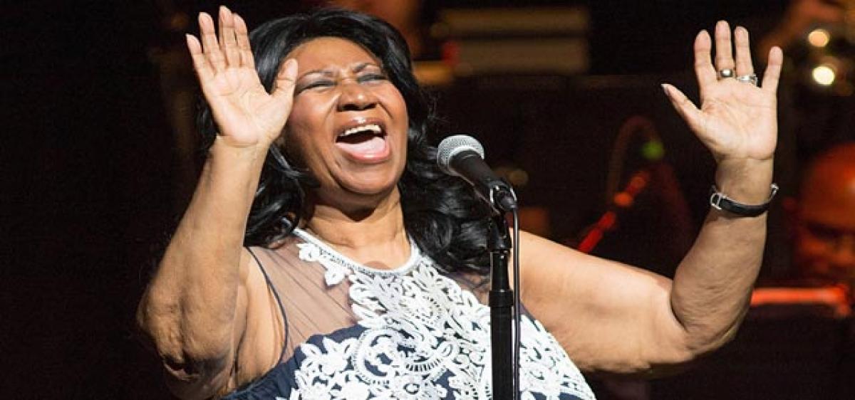 Singer Aretha Franklin announces retirement