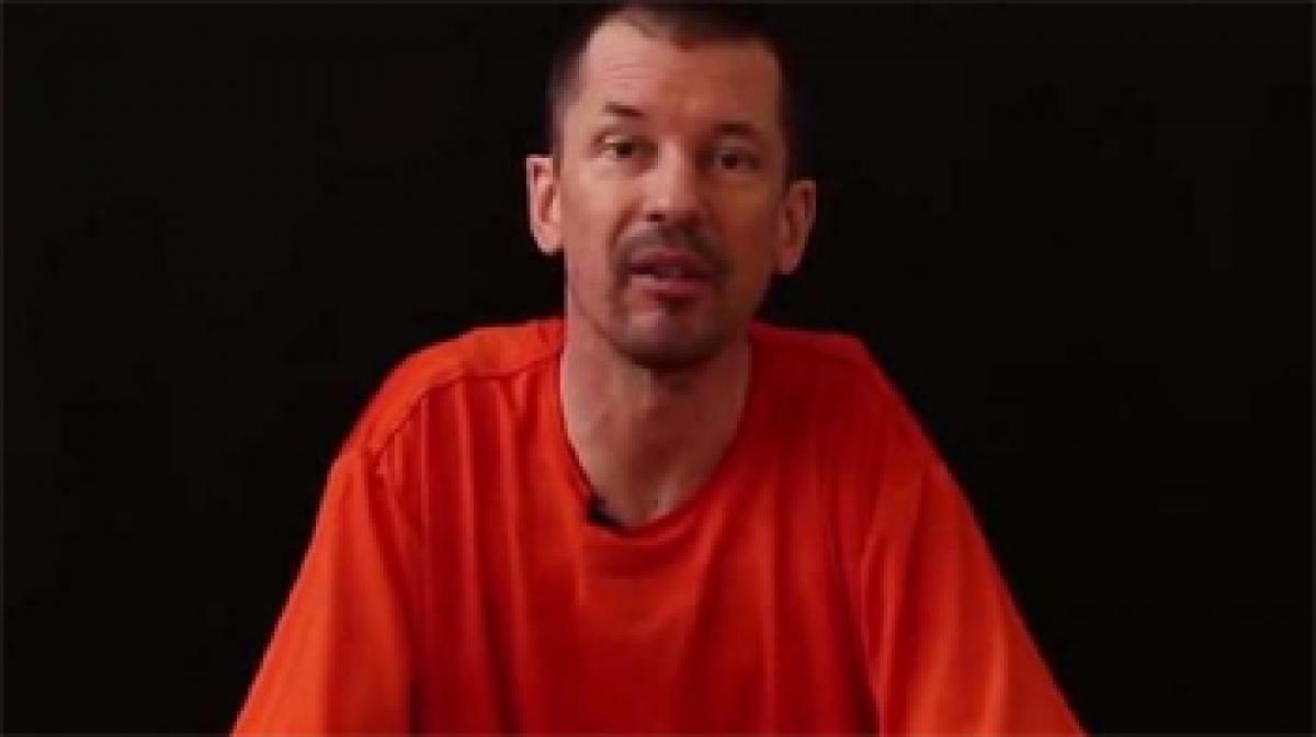 Captive British journalist appears in new IS video