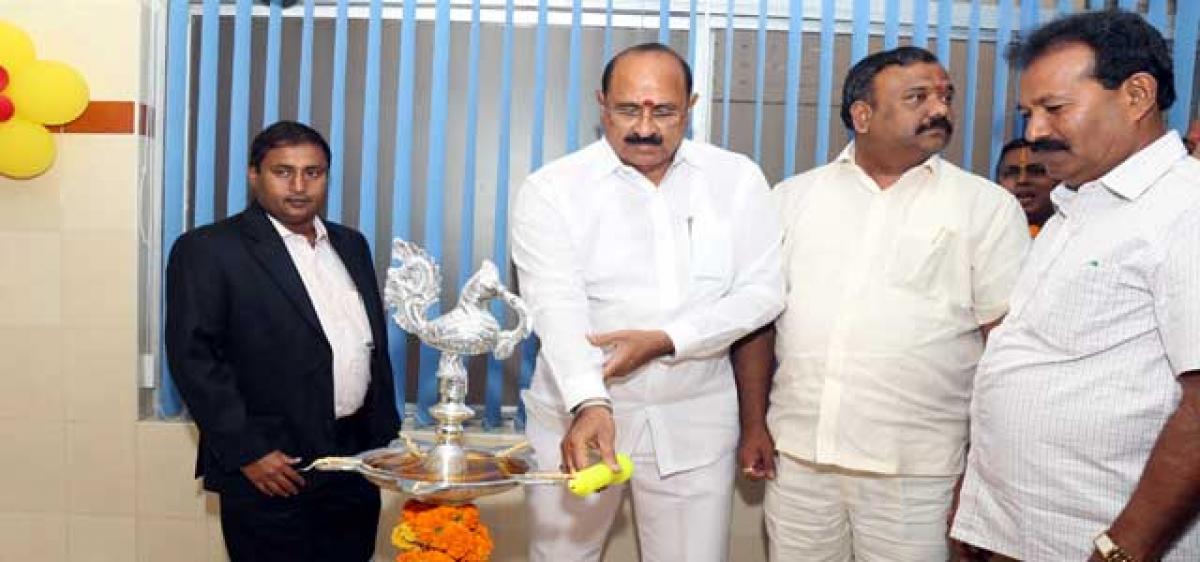 Kamineni inaugurates Sri Balaji Superspeciality Hospital