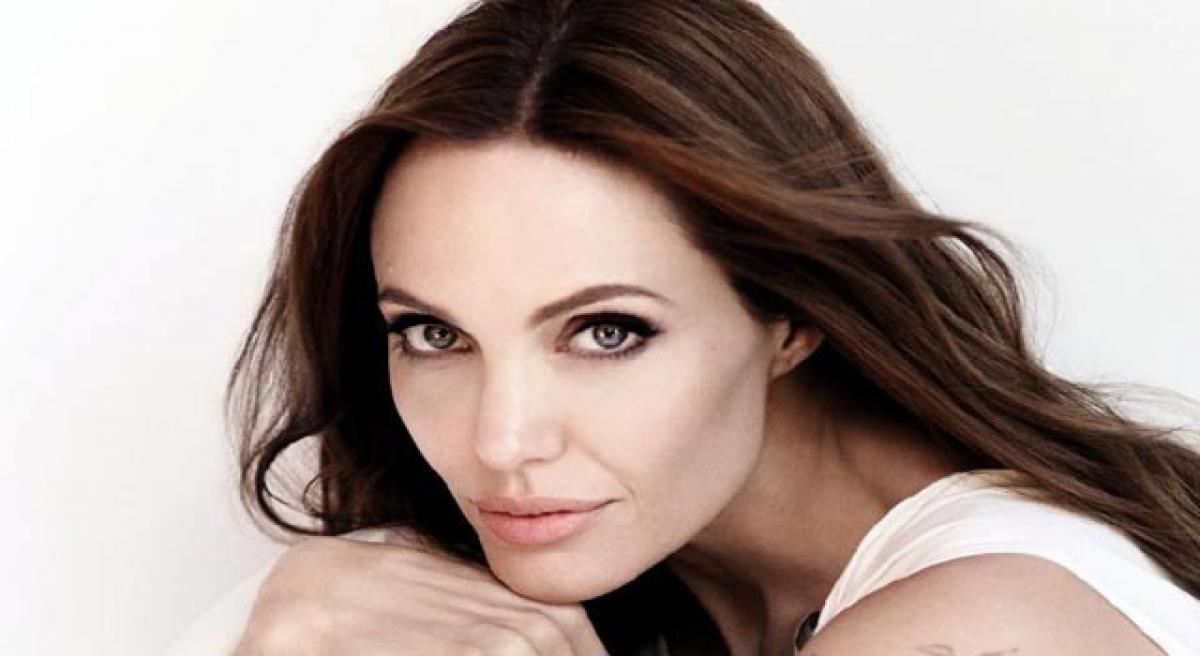 Jolie addresses difficult split  from Brad Pitt