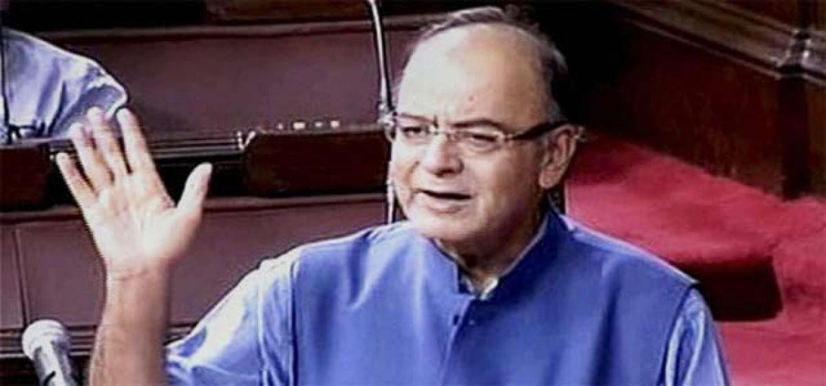 Jaitley hits back at Manmohan