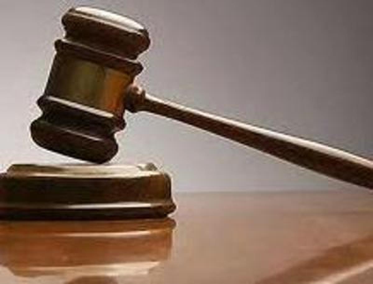 Hyderabad Court orders NRI husband to pay Rs 50,000 pm maintenance to working wife in a divorce case