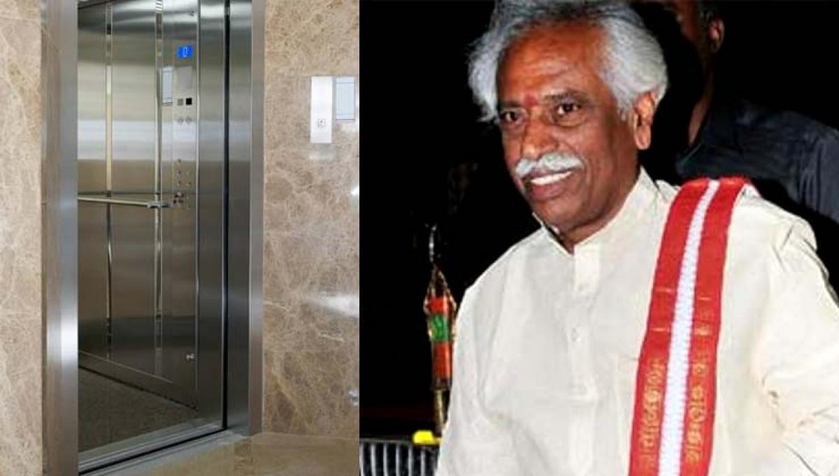 Bandaru Dattatreya stuck in lift in Hyderabad