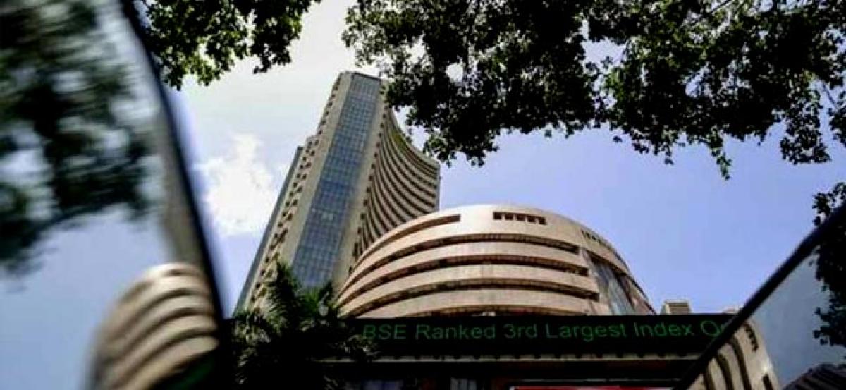 Key Indian equity market indices trade lower on Thursday morning