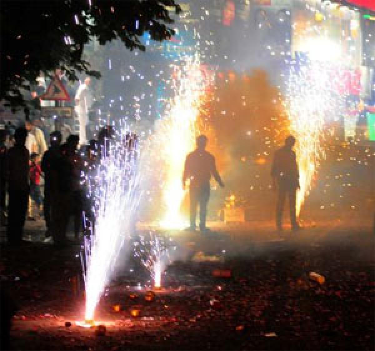 119 fire mishaps on Diwali in TS