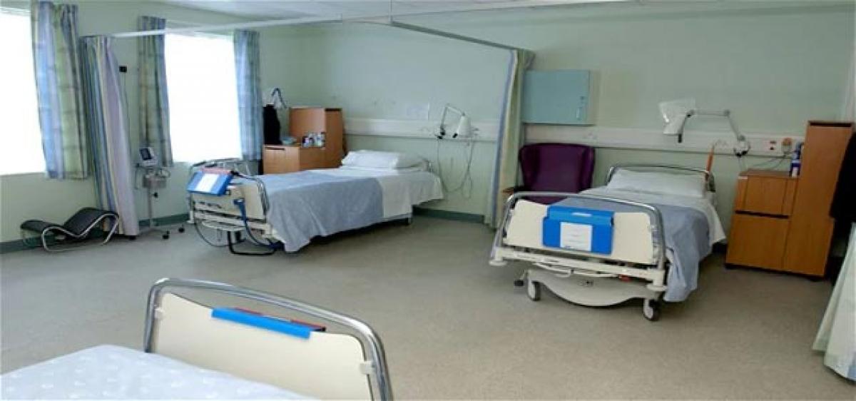 Telangana Govt to spend 5,000 per bed in hospitals 