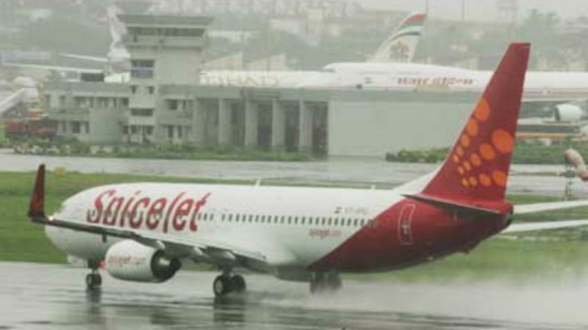 SpiceJet to lease over 100 new single-aisle aircraft soon