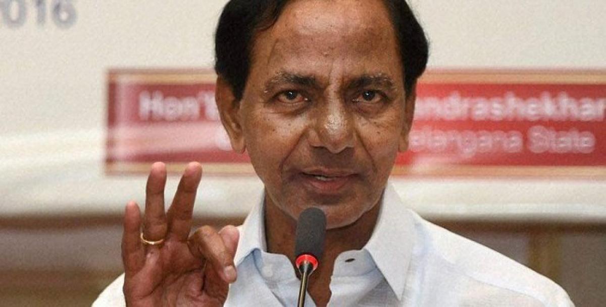 KCR seeks linking of MGNREGA with agriculture sector