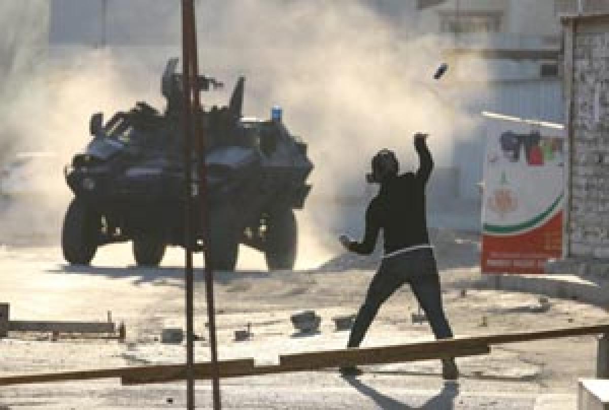 Bahrain crackdown on Shiites raises tensions 