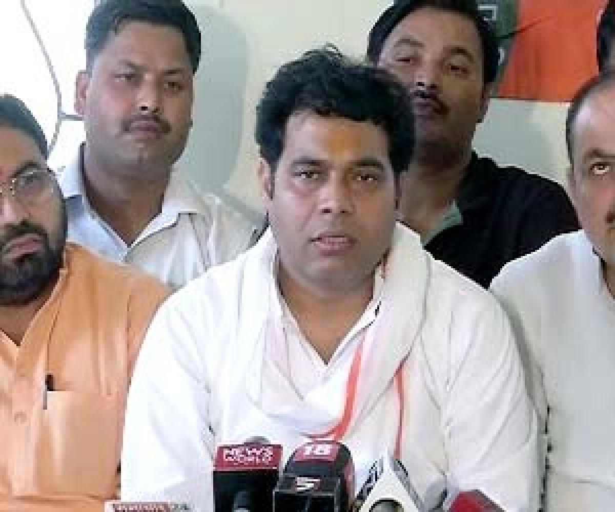 Mathura violence: SP govt hand-in-glove with land mafia, says BJP