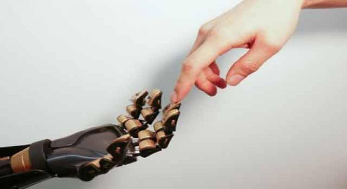 New self powered smart skin to give robots sense of touch
