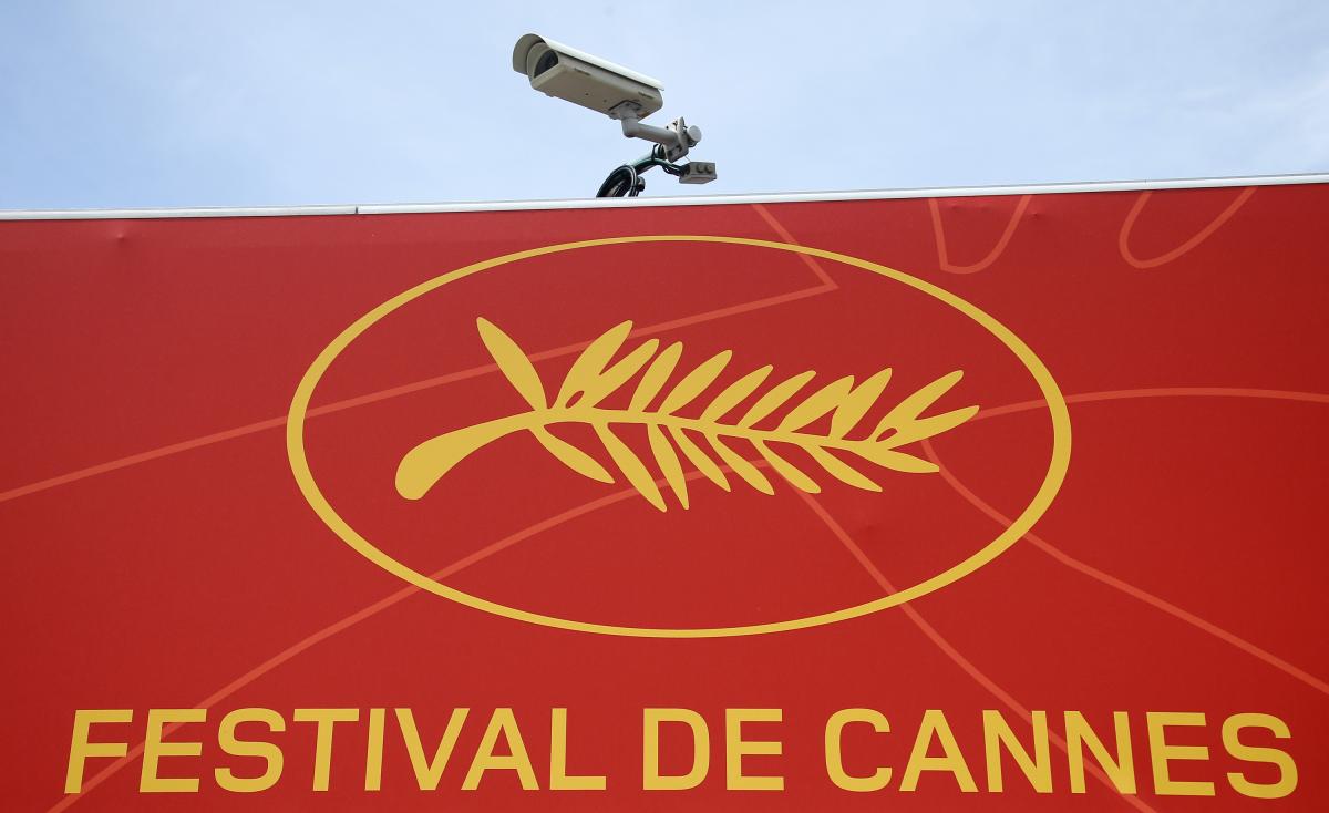 Cannes hotel sparks panic after fake ISIS terror attack
