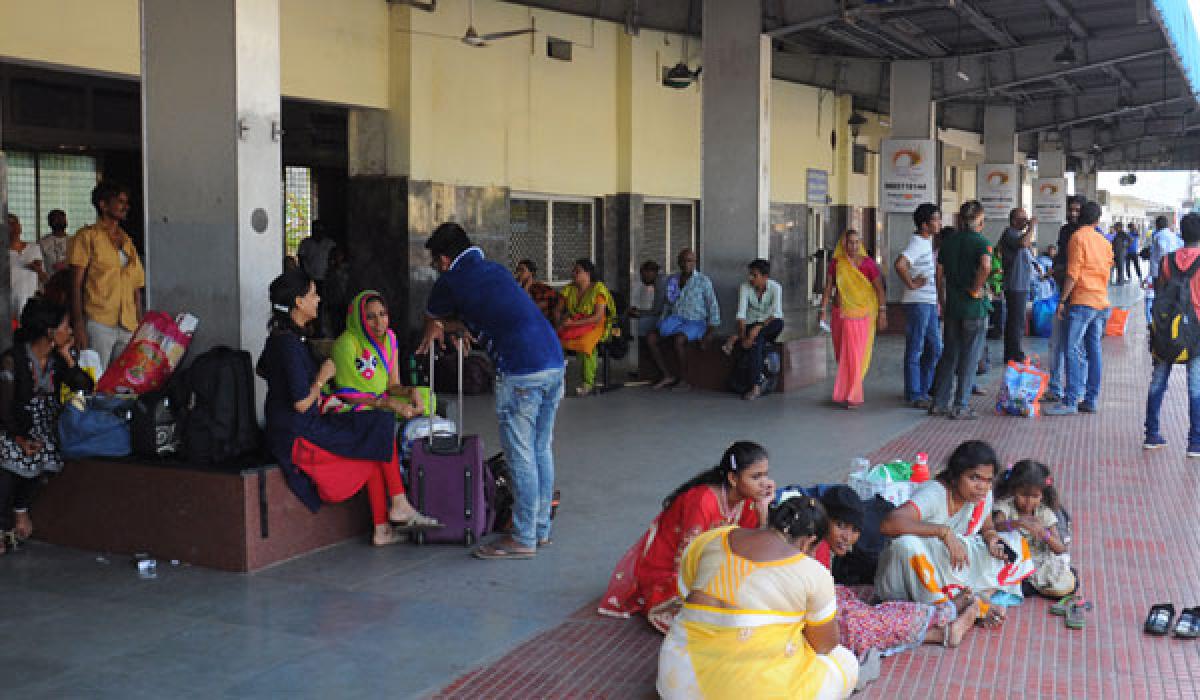 No facilities at rear entrance of  railway station