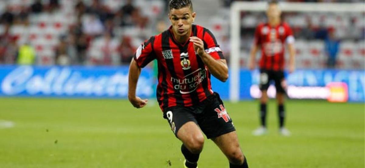 PSG sign midfielder Ben Arfa for two years
