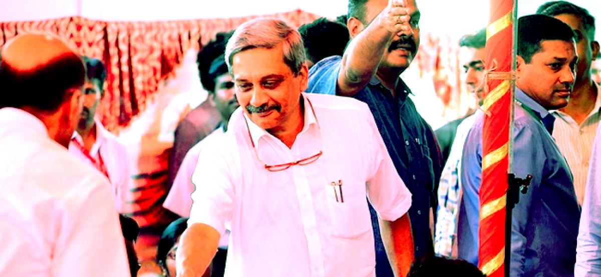 Congress to field candidate against Goa CM Parrikar in bypoll, vows to defeat him