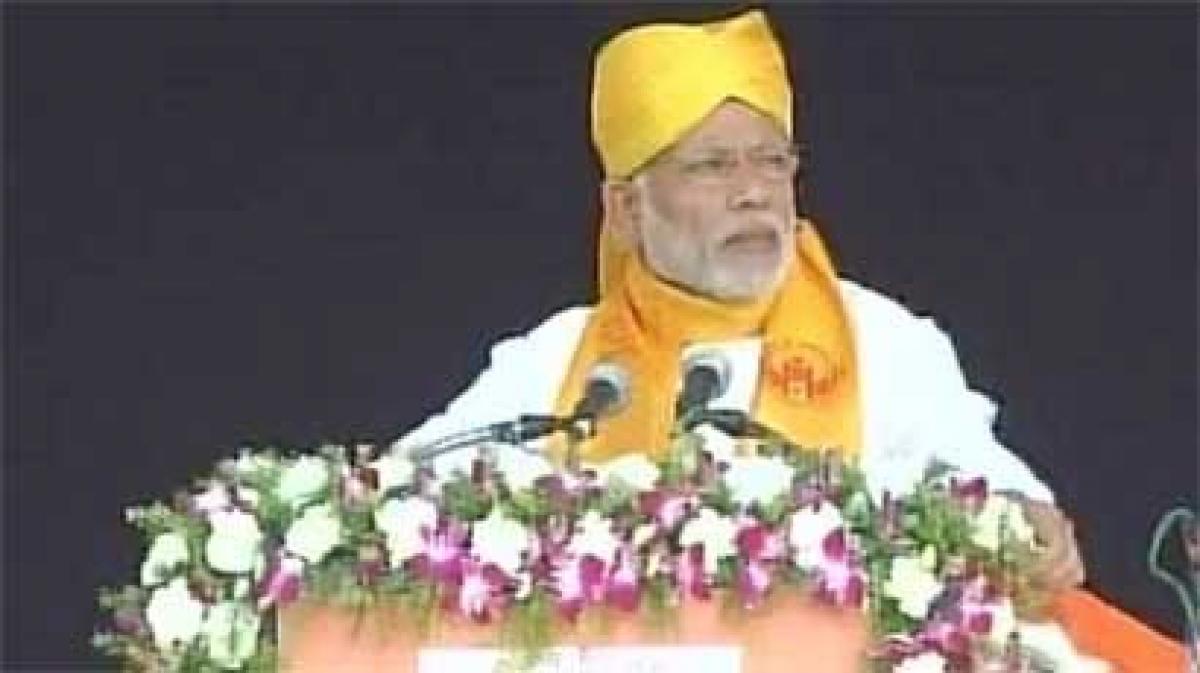 Narendra Modi turns nostalgic at BHU, says indebted to Varanasi