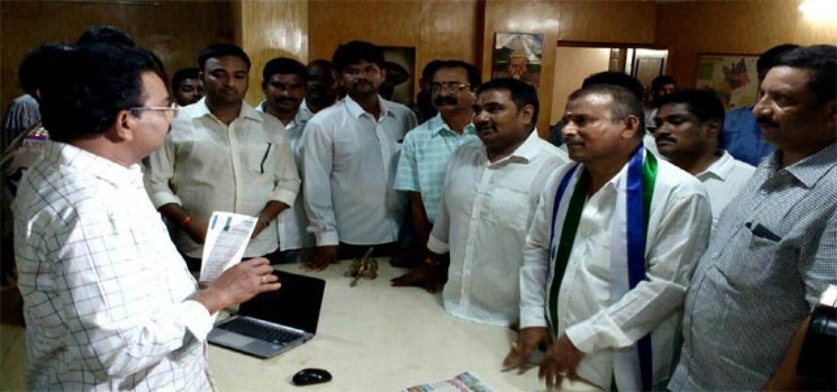 YSRCP MLC Swamy quits party post