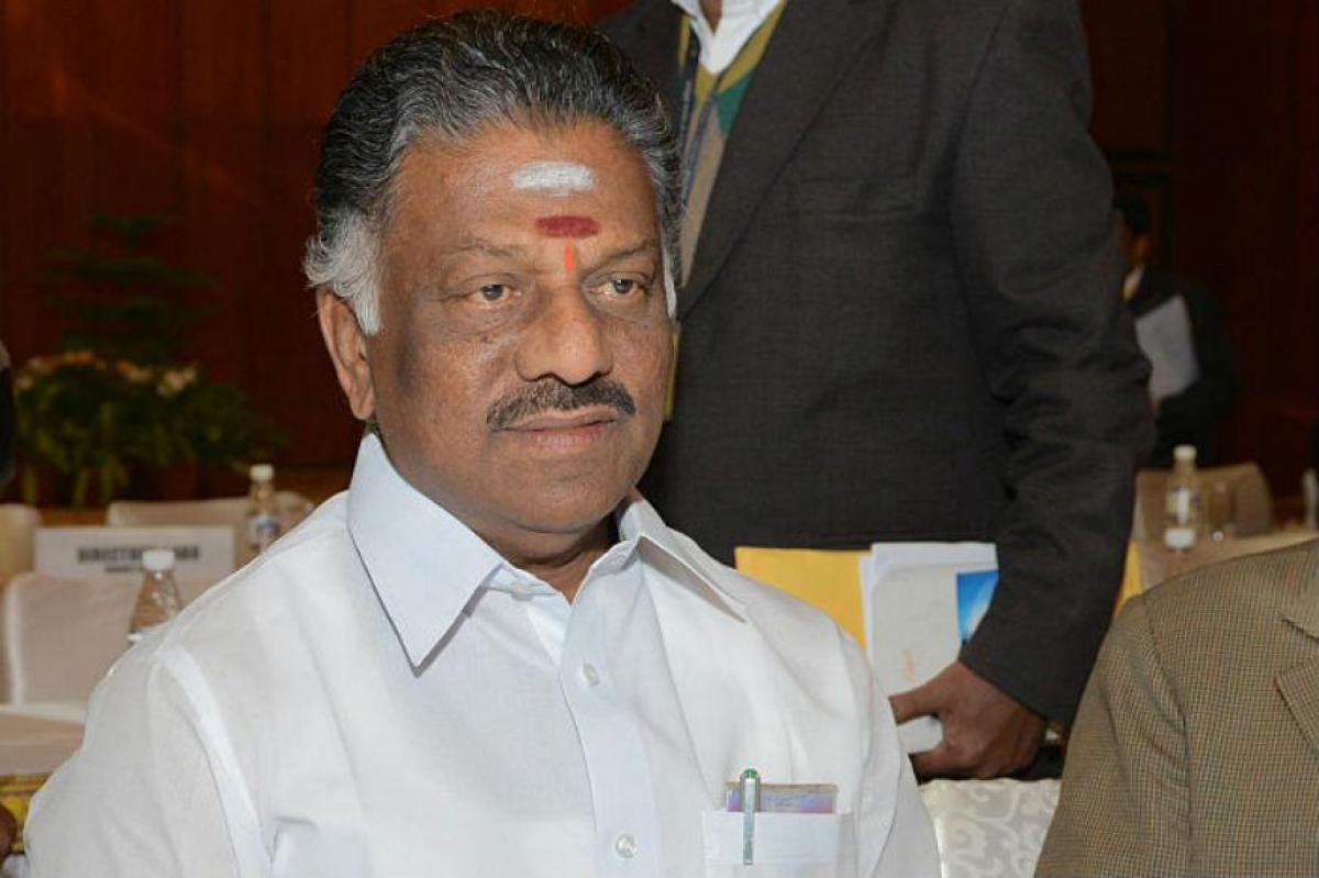 Jallikattu dispute: Tamil Nadu CM assures to review cases against students