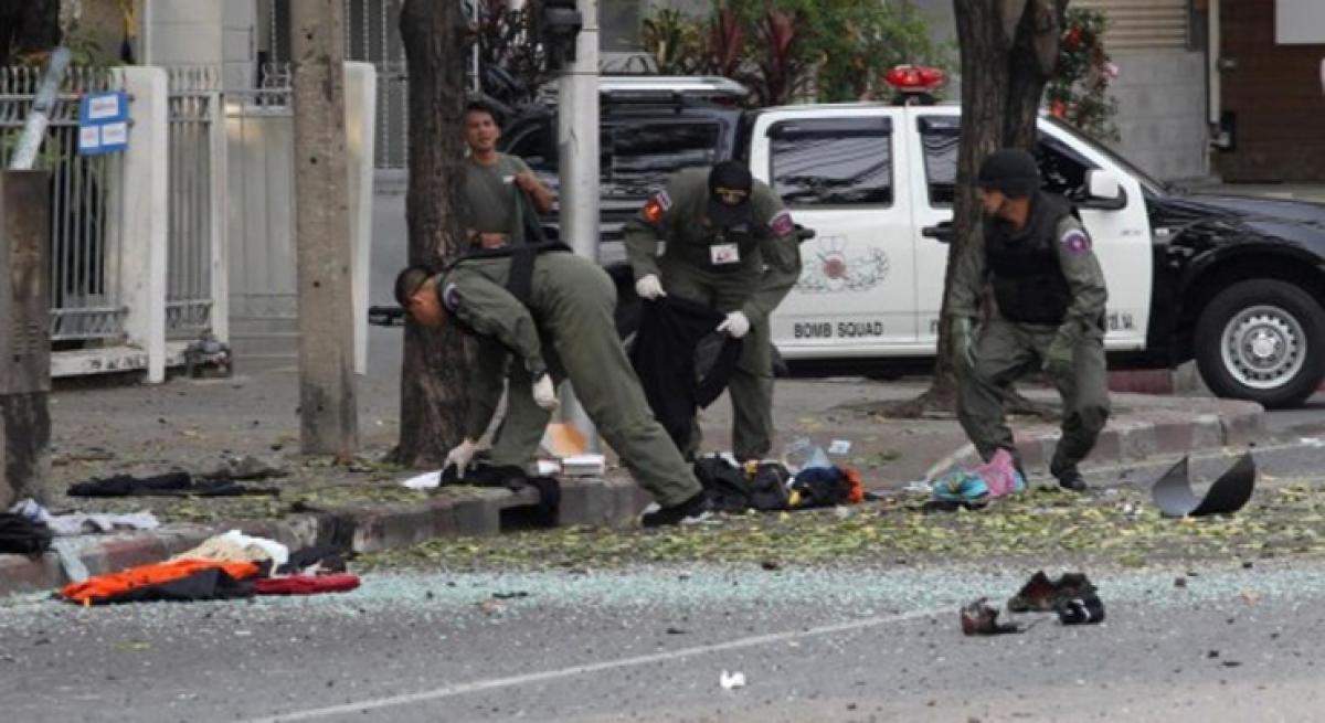 Thai police seek two more blast suspects