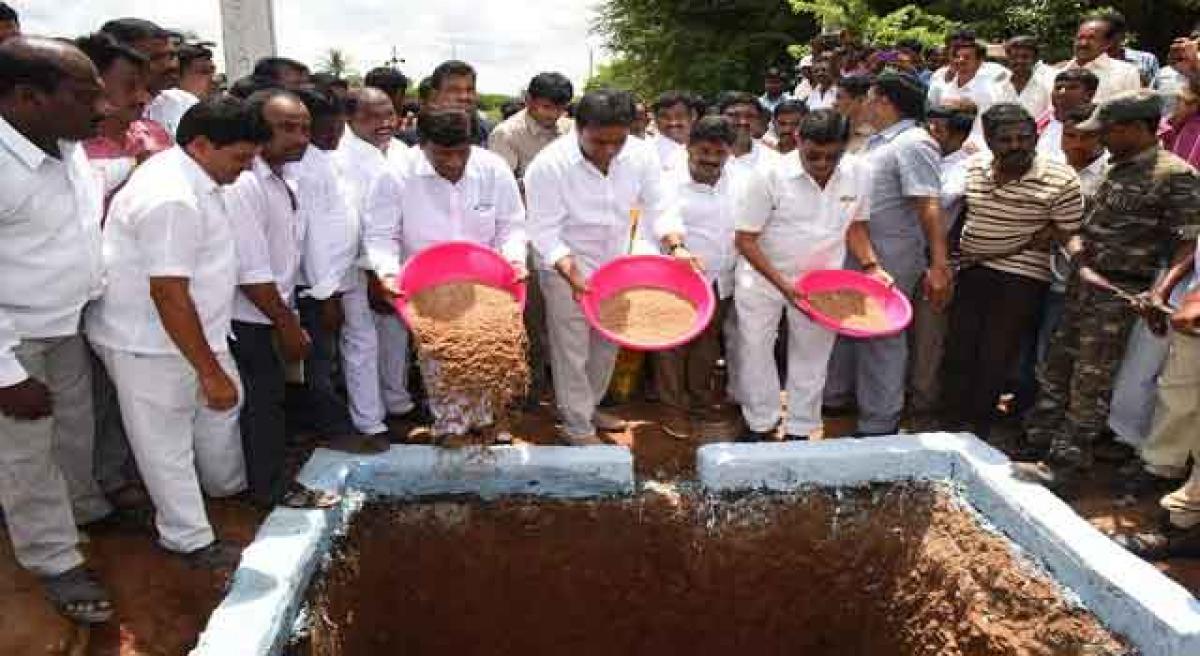 KTR slams Opposition for politicising projects