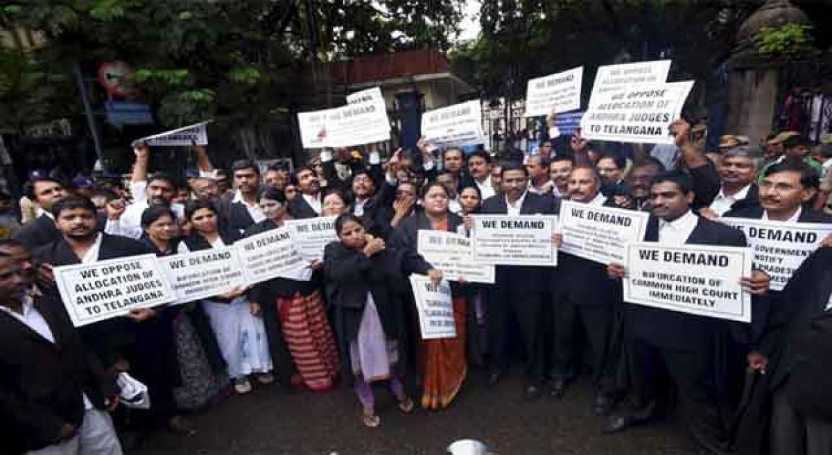 Telangana lawyers meet Guv; firm on continuing strike