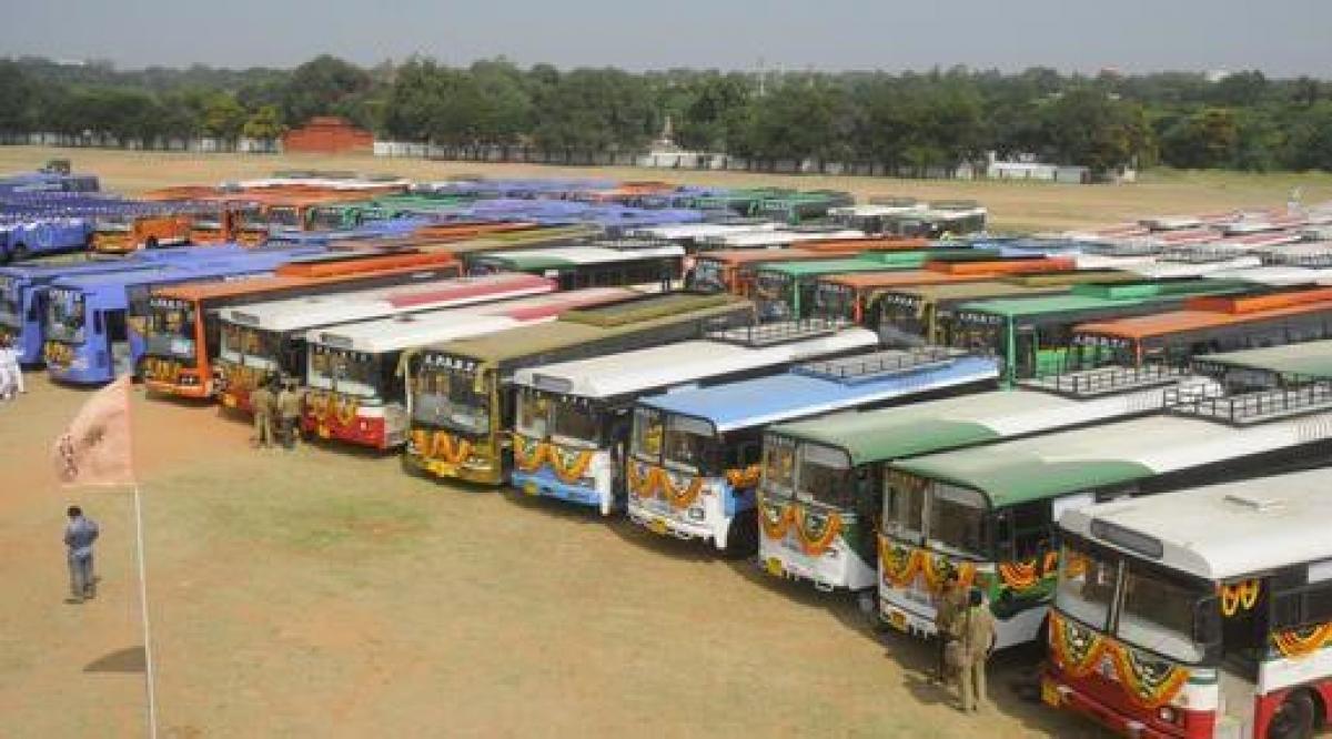 APSRTC to purchase 3,000 new buses soon