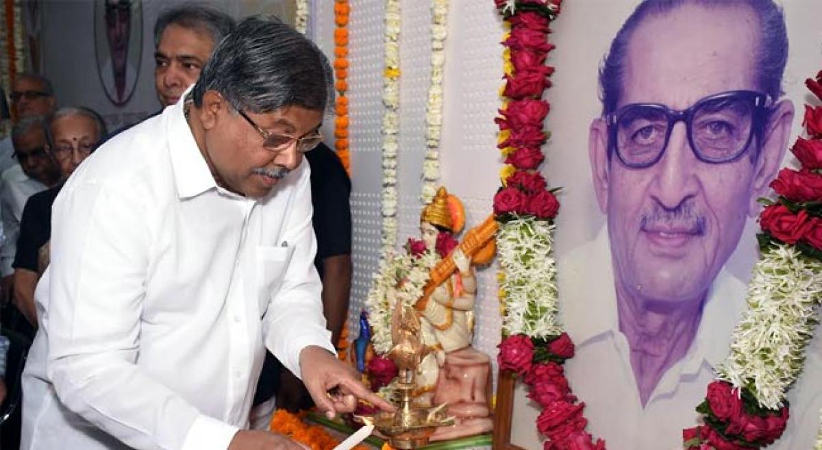 Hashuji Advani epitomized selfless service and commitment to human values, asserts Minister Chandrakant Patil