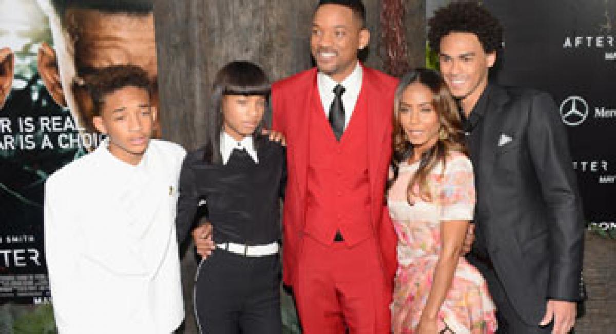 Will Smith takes fitness break with family