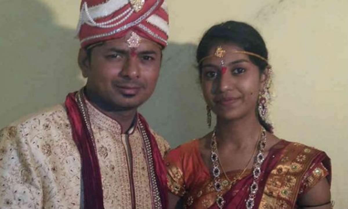 Singer Madhupriyas marriage in troubled waters?