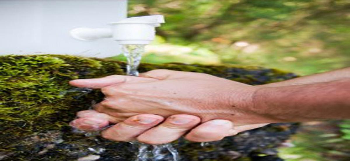 Portable sink to help campers maintain hygiene