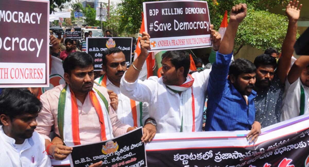 Police foil Youth Congress attempt  to lay siege to BJP office