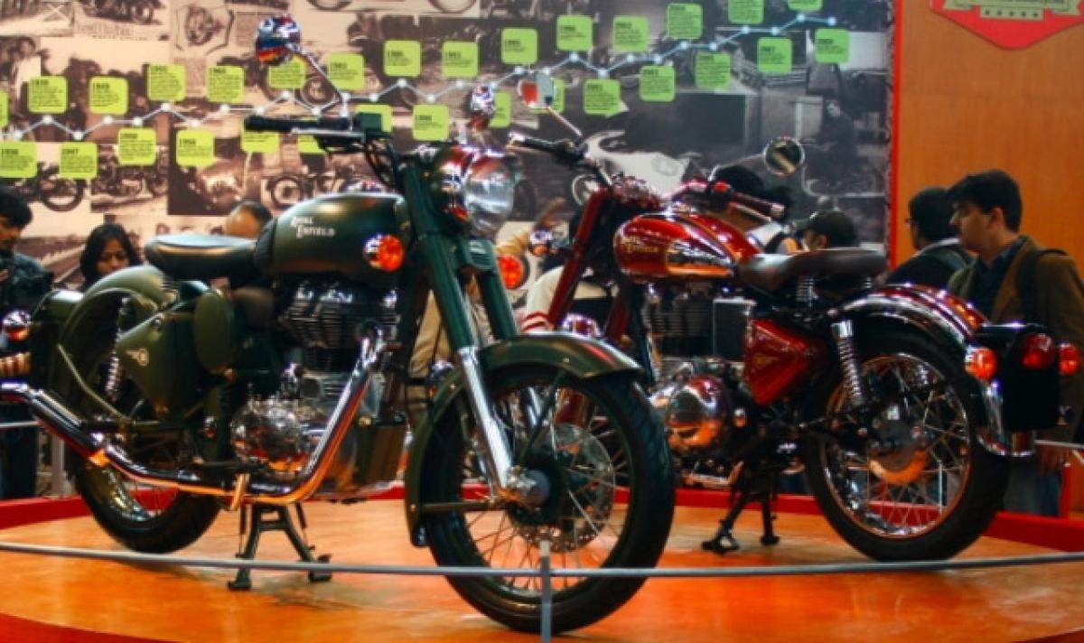 Royal Enfield Classic 500 Battle Green spotted
