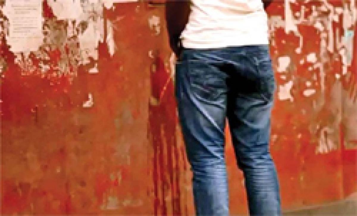 109 people arrested for urinating in public in Agra