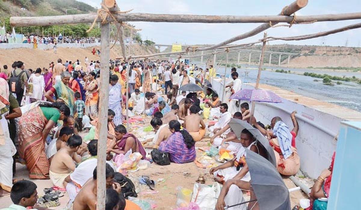 Devotees rush doubles on holiday