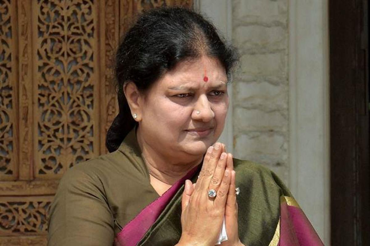 Sasikala elected AIADMK legislature party leader, to be the next TN CM