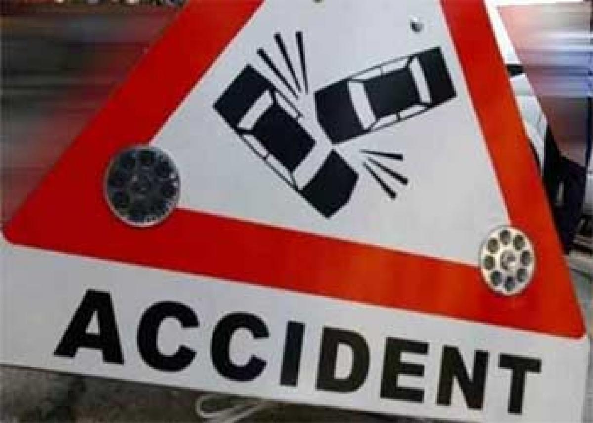 Four Hyd’bad students killed as car overturns