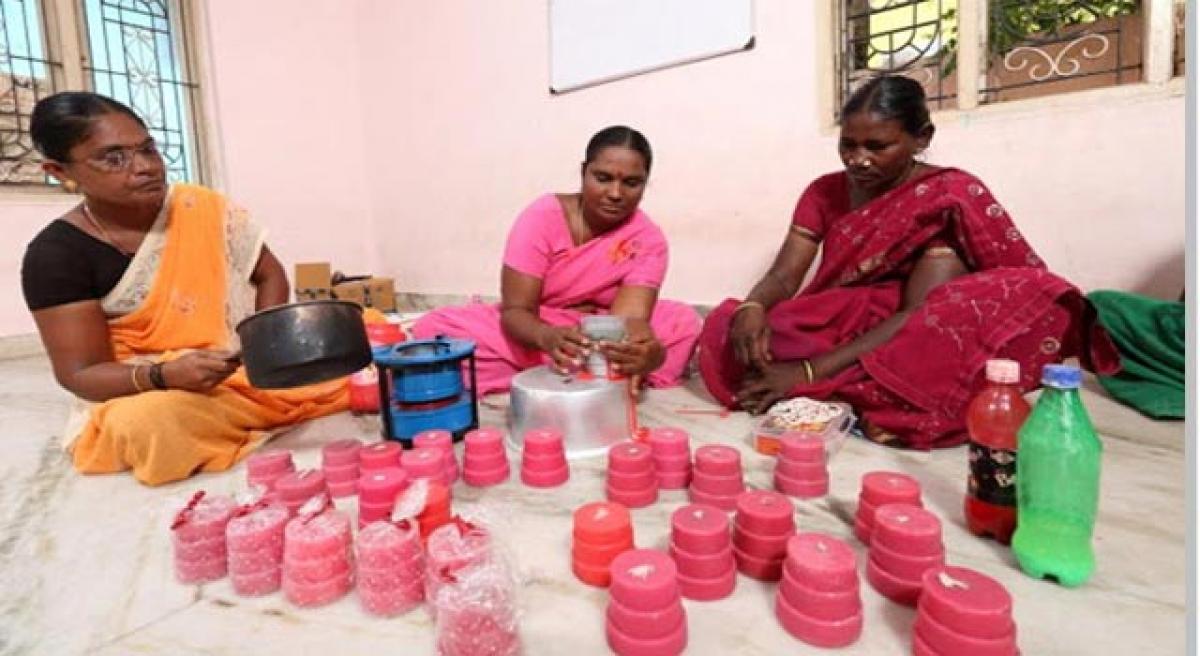 TN, Kerala have high female literacy, women entrepreneurs 