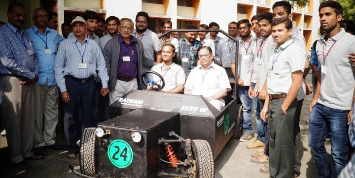 KITSW students design battery car