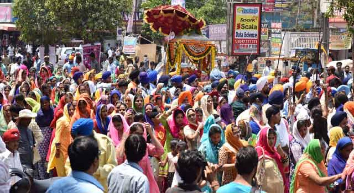 Devotion marks Khalsa Panth Foundation Day