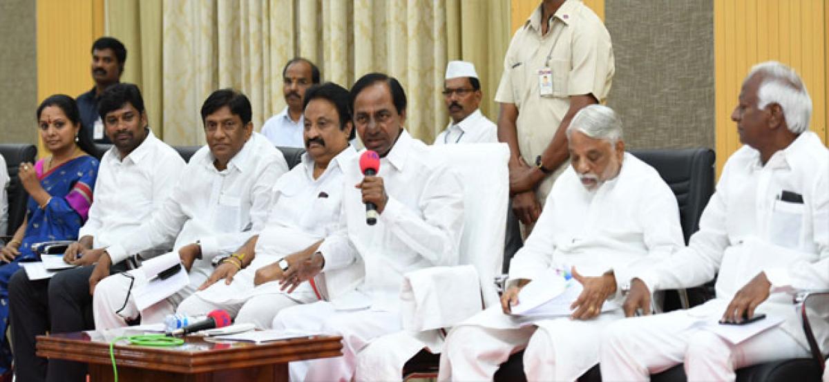 KCR flays parties for politicising Special Status issue