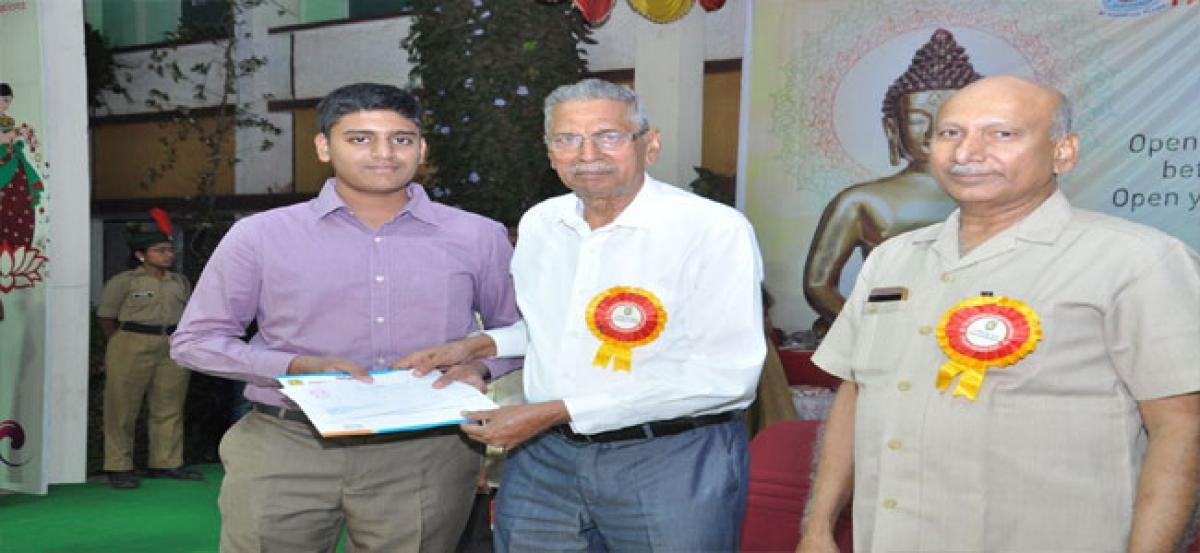 Siddhartha student rewarded