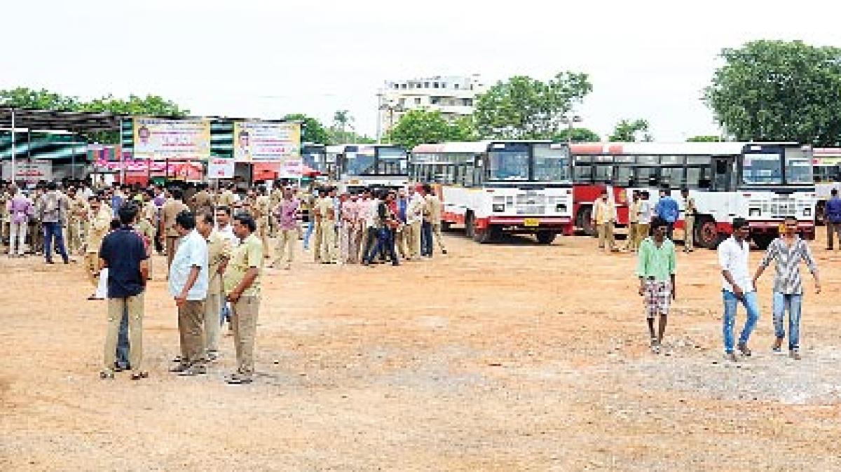Residents rejoice as traffic curbs lifted in Vijayawada