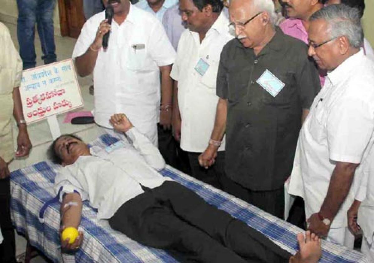 Activists donate blood for Special Category Status