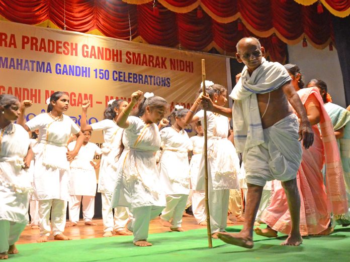 Students asked to study Gandhian philosophy