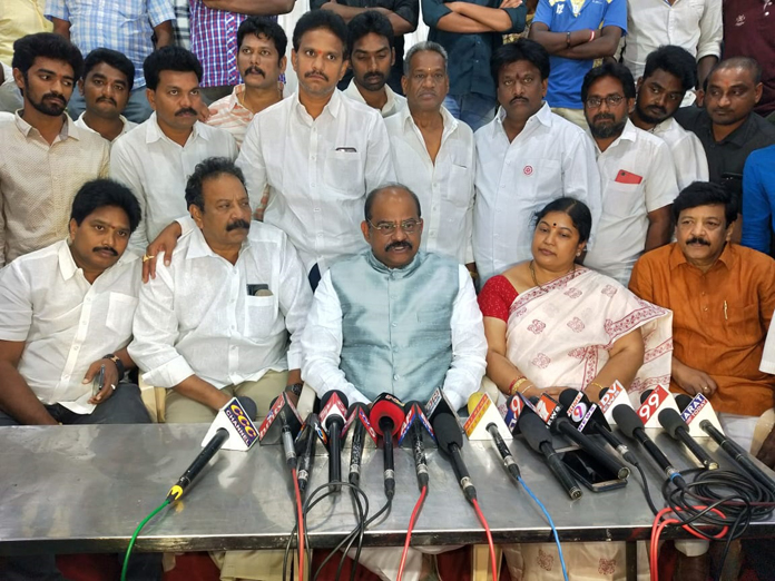 BJP MLA Akula to join JSP on Jan 21