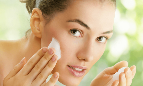 Can a quick 60 second face wash give you a perfect illuminating skin? Try it out to know it