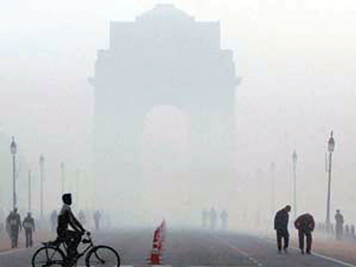 Cold Morning In Delhi; Temperature Settles At 8 Degrees