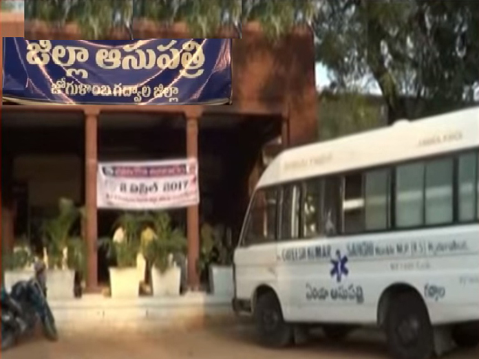 Staff attack patient in Gadwal govt hospital