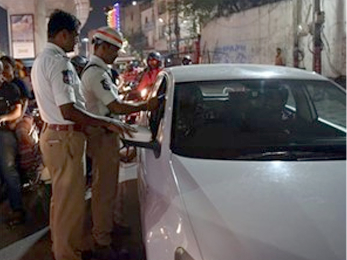 Hyderabad: 62 cases registered in weekend drunken drive check